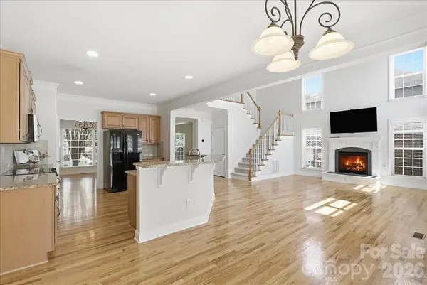 6055 Latta Springs CIR, Huntersville, NC 28078
