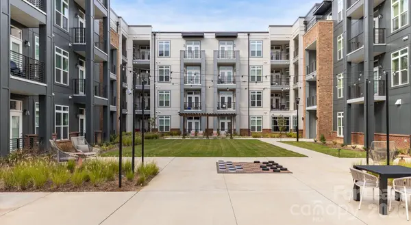 4520 Charlotte Park DR #A3, Charlotte, NC 28217
