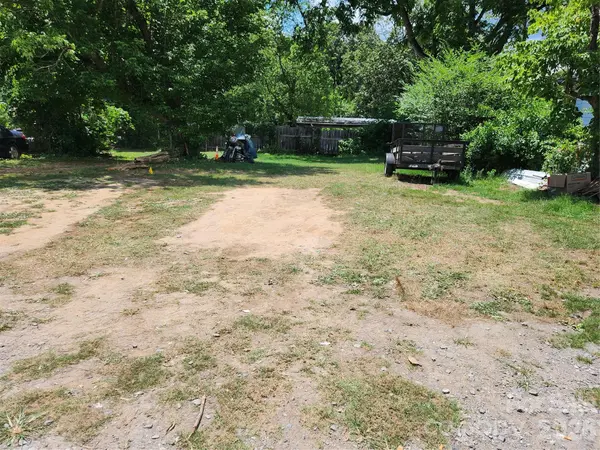 99999 Fayetteville ST, Asheville, NC 28806
