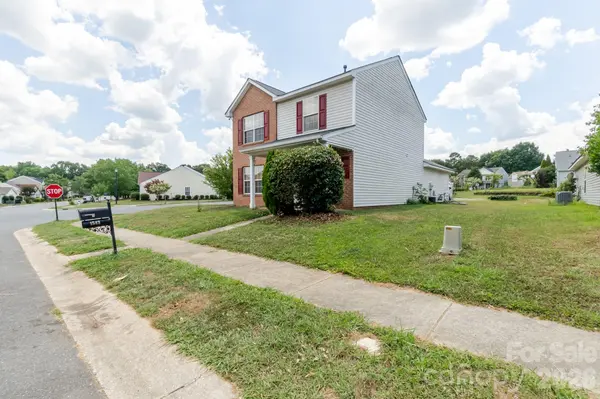 1543 Tuckers Glenn DR, Rock Hill, SC 29732