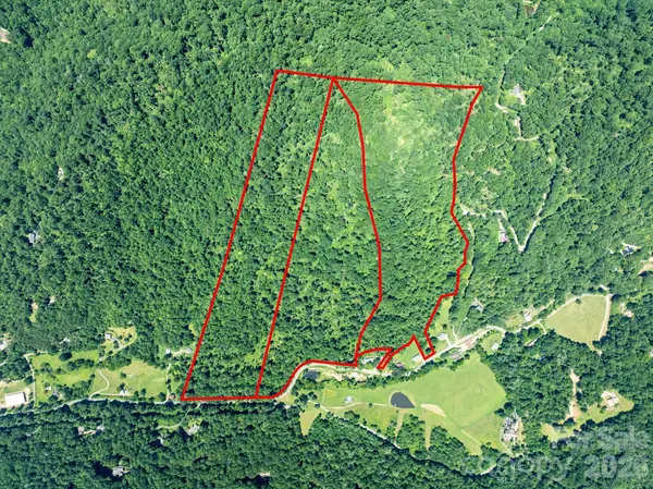 99999 Moody Cove RD #3, Weaverville, NC 28787