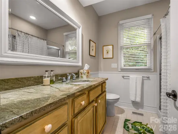 104 Little Cherokee RDG, Hendersonville, NC 28739