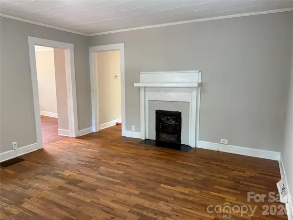 514 S Avon ST, Gastonia, NC 28054