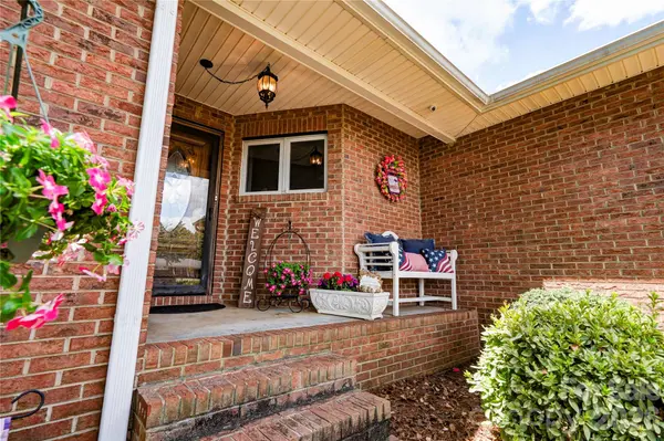 2002 Flint Hill Church RD, Shelby, NC 28152