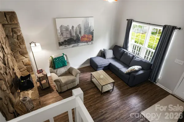 6355 Windsor Gate LN, Charlotte, NC 28215