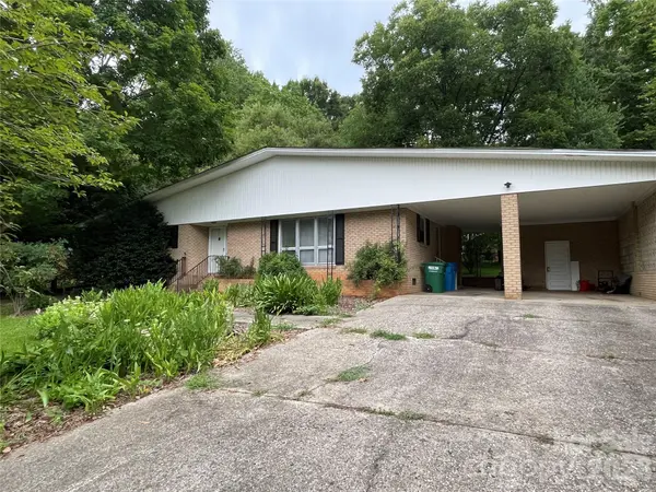 3209 Greenwood Park CIR, Albemarle, NC 28001
