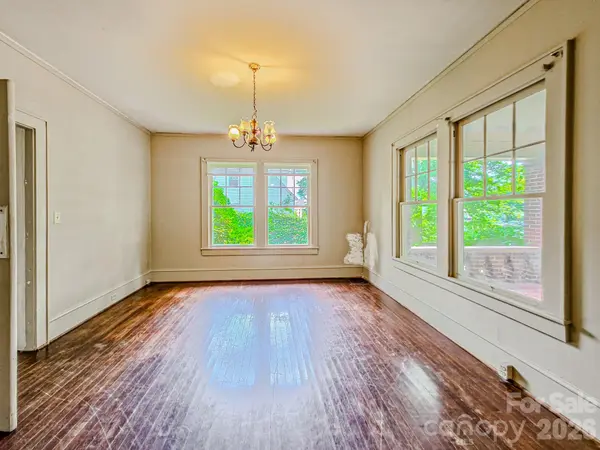 154 S Broadway ST, Forest City, NC 28043
