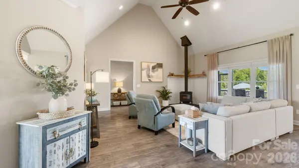 1055 Cedar Grove RD, Clover, SC 29710