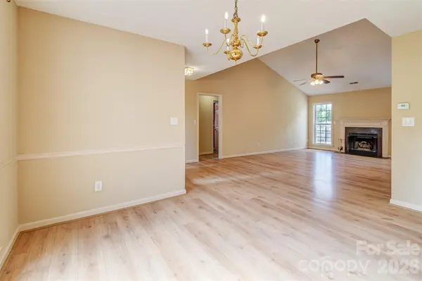 264 Cottage Ridge RD, Fletcher, NC 28732