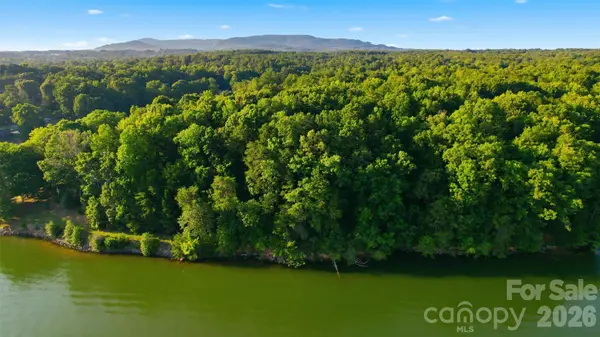 000 Jennings LN, Taylorsville, NC 28681