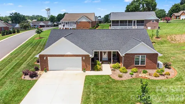 105 Kingston PL, Spindale, NC 28160