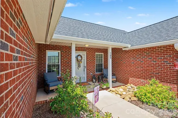 105 Kingston PL, Spindale, NC 28160