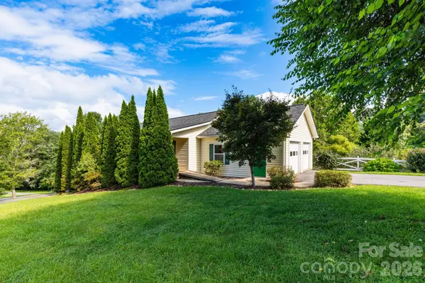 73 Ridge Brook DR, Weaverville, NC 28787