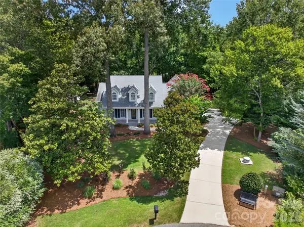 5300 Camilla LN, Waxhaw, NC 28173