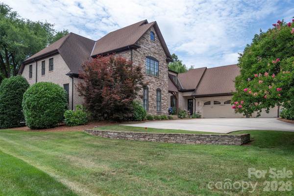 310 James WAY, Bermuda Run, NC 27006