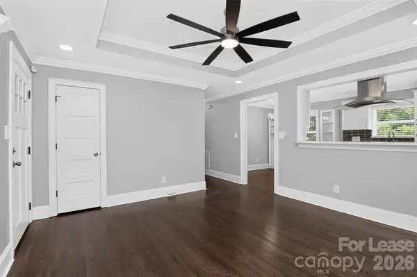 3945 Winfield DR, Charlotte, NC 28205