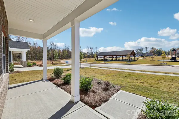 313 Hilsaw LN, York, SC 29745