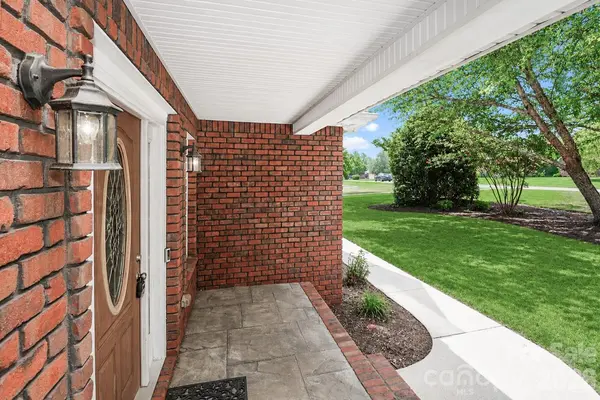 115 Seven Springs LOOP, Statesville, NC 28625