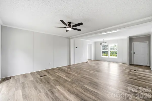 1006 Canada DR, Dallas, NC 28034