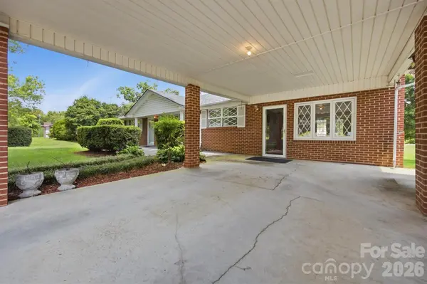 4110 Kendell PL, Hudson, NC 28638