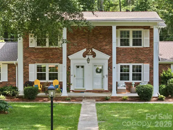101 Boyd DR #2C, Flat Rock, NC 28731