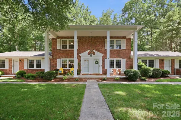 101 Boyd DR #2C, Flat Rock, NC 28731