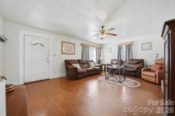 421 Finley AVE NW, Lenoir, NC 28645