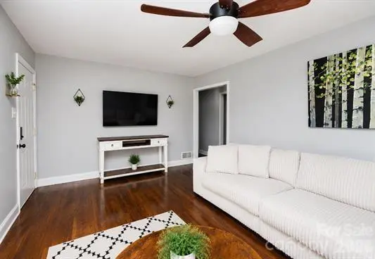 195 Stribling CIR, Spartanburg, SC 29301