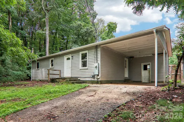 24 Bryson ST, Waynesville, NC 28786