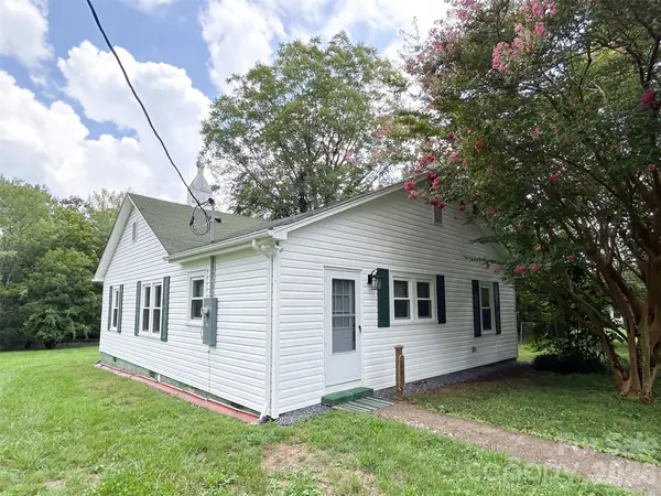 661 Central ST, Hudson, NC 28638