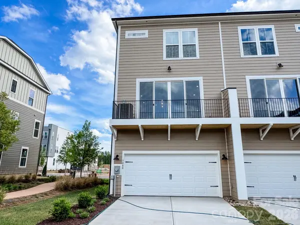 4113 Westbound DR, Charlotte, NC 28278