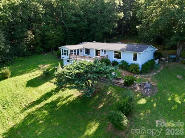 103 Farm LN, Columbus, NC 28722