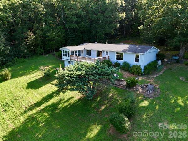 103 Farm LN, Columbus, NC 28722