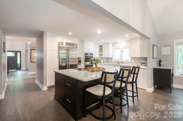 3011 Lauren Glen RD, Charlotte, NC 28226