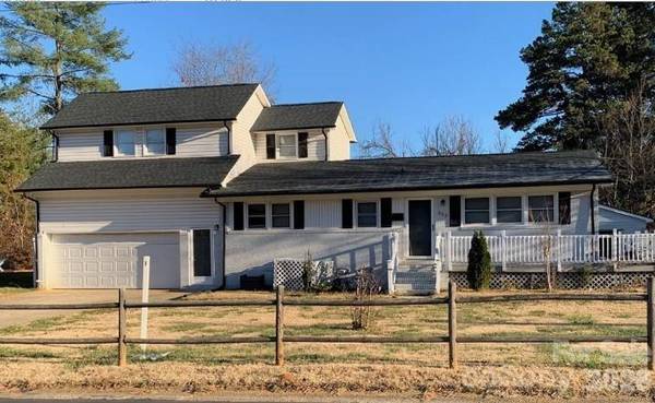 525 Kelly AVE, Mooresville, NC 28115