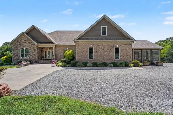 5702 Army RD, Marshville, NC 28103