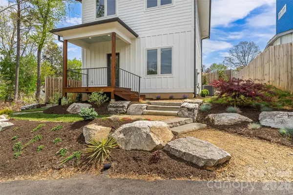 34 Fern ST, Asheville, NC 28803
