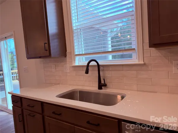 2116 Norwood CT, Denver, NC 28037