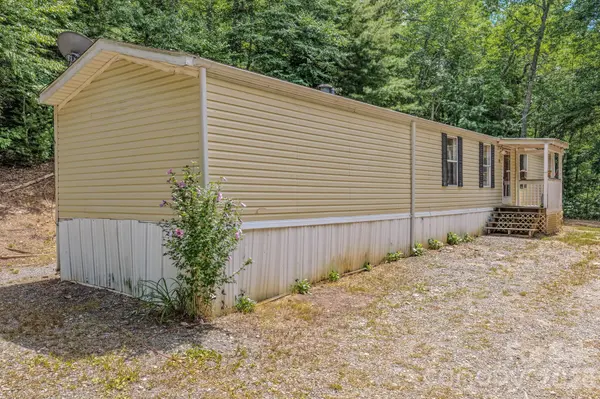 23 Tom Worley RD, Leicester, NC 28748