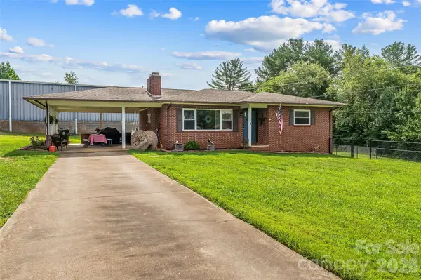 691 Central ST, Hudson, NC 28638