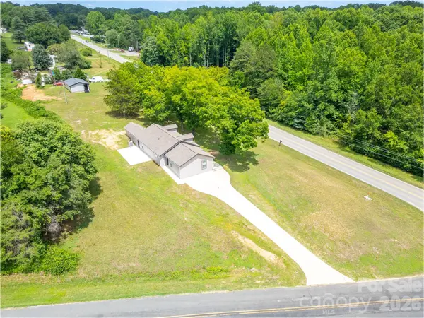 2136 W NC 150 HWY, Lincolnton, NC 28092