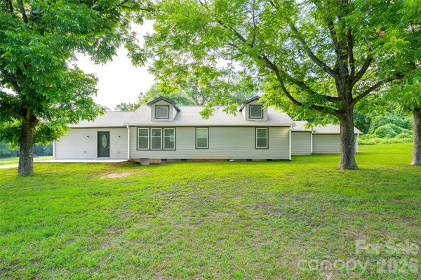 2136 W NC 150 HWY, Lincolnton, NC 28092