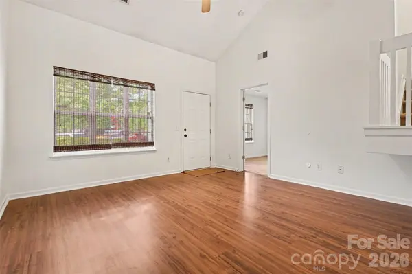10030 Pergola View CT, Charlotte, NC 28213