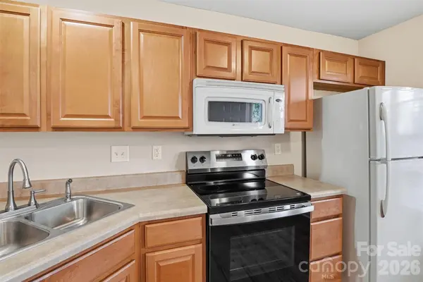 774 Rock Lake GLN, Fort Mill, SC 29715