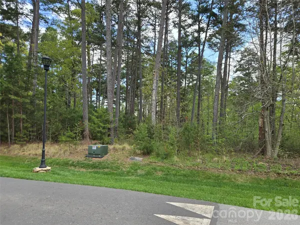 147 & 137 Heron Bay DR #1 & 1B, Badin Lake, NC 28127