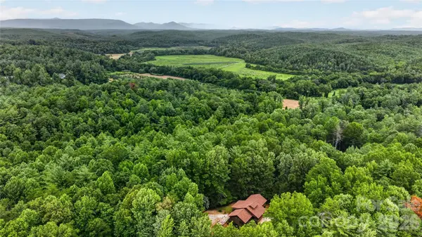 1044 Belvidere LN, Morganton, NC 28655