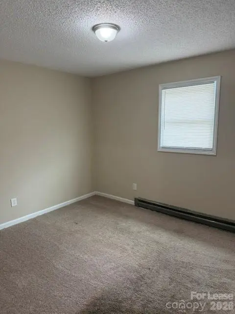 305 Kristin LN #6, Hudson, NC 28638