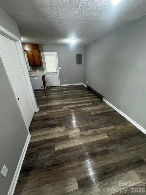 305 Kristin LN, Hudson, NC 28638