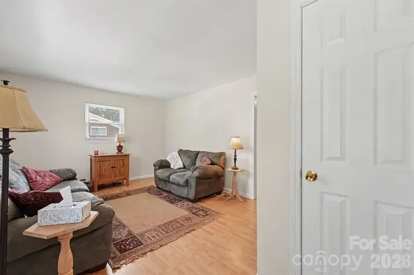 1130 Julius DR, Salisbury, NC 28147