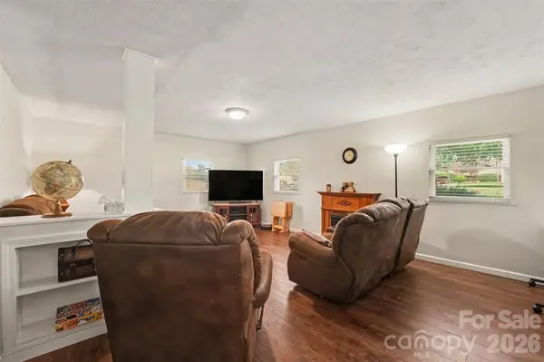 1130 Julius DR, Salisbury, NC 28147